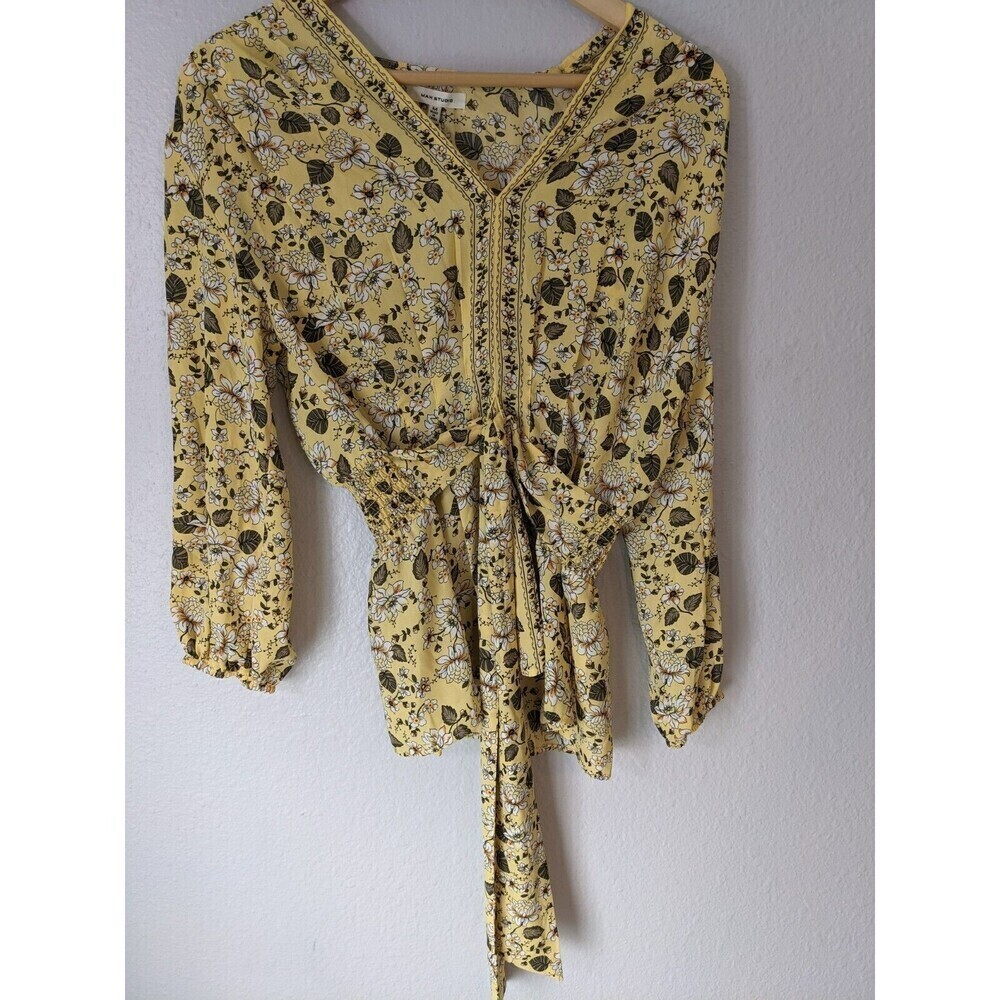 Max Studio Top‎ Womens Size M Blouse  3/4 Sleeve V Neck Floral Print N53